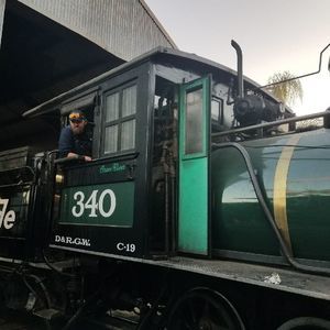 Meet your Posher, Thomas